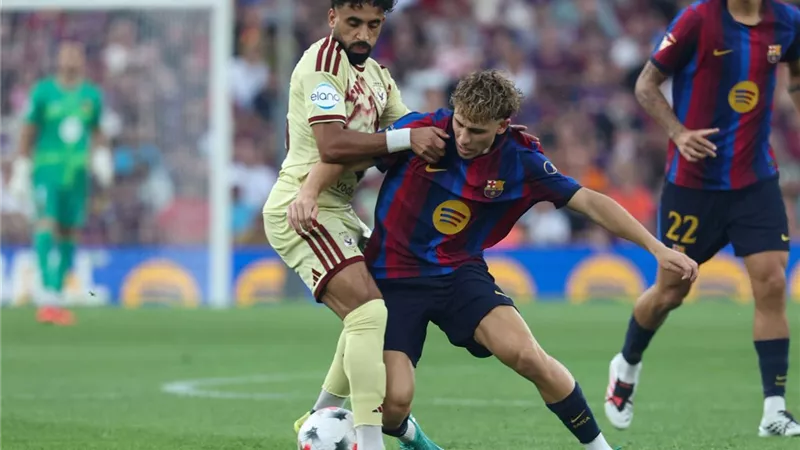 برشلونة يهزم الأهلي 2-1 ويتوج بكأس خوان جامبر 