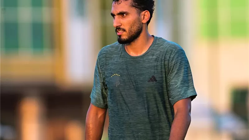 أحمد حمدي يترقب الظهور الأول أمام الزمالك بقميص الاتحاد السكندري