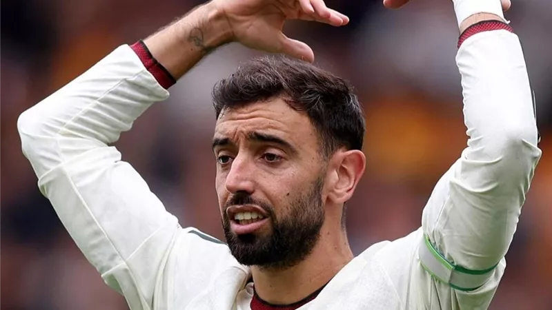 برونو فرنانديز بعد الخسارة أمام هال سيتي: نتفهم غضب جماهير مانشستر يونايتد