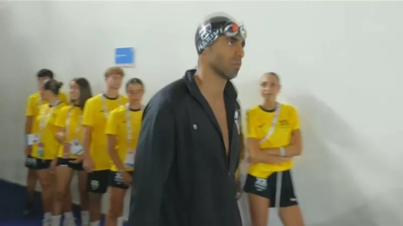 عبد الرحمن سامح يحصد ذهبية 50 متر فراشة في البحر المتوسط 2026
