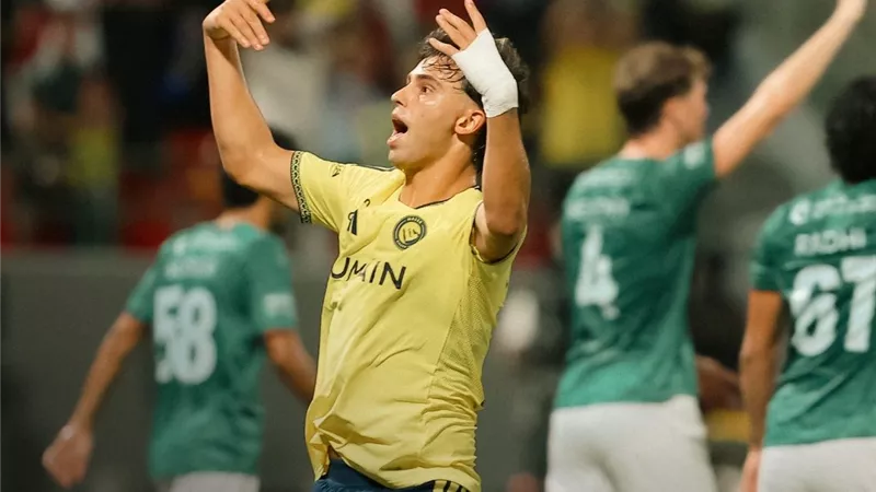 النصر يقلب تأخره أمام الاتفاق ويخطف فوزًا مثيرًا في الدوري السعودي