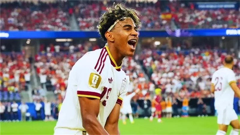 فرانس فوتبول تعلن المرشحين لجائزة كوبا 2026.. لامين يامال يتصدر القائمة