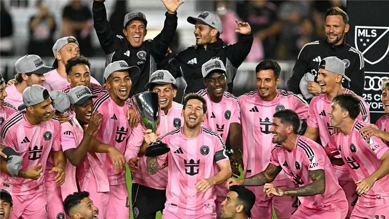 ميسي يصنع وسواريز يهز الشباك.. إنتر ميامي يتعثر أمام أتالانتا في الدوري الأمريكي