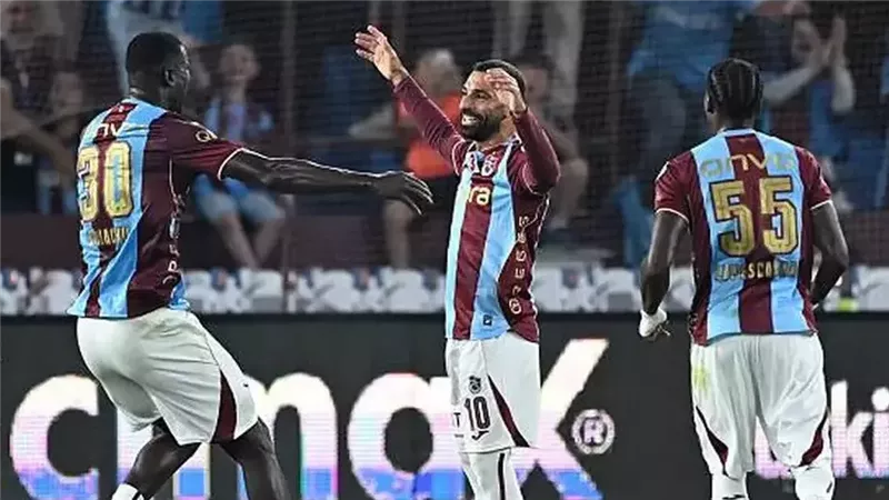محمد صلاح يحقق إنجازًا قياسيًا بهدفه في مباراة طرابزون سبور وجنتشلر بيرليجي