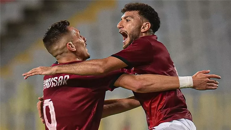 سيراميكا كليوباترا يهزم سموحة بثنائية في الدوري المصري