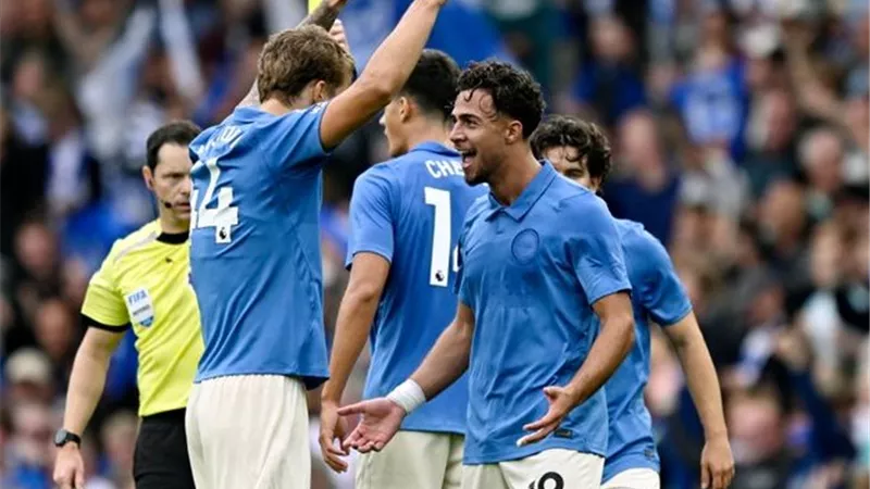 برايتون يكتسح أرسنال 3-0 في الدوري الإنجليزي 