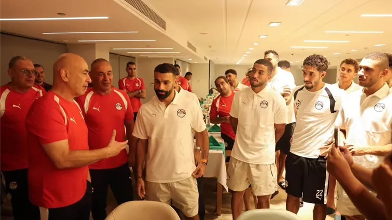 النشرة المسائية|شباب الأهلي يكشف موقف قيد بيزيرا ويوجه رسالة إلى جماهير الزمالك..منتخب مصر يكشف سبب خوض مواجهتي أنجولا وجنوب السودان قبل ودية جنوب أفريقيا.. ولاعبي المنتخب يحتفلون بتجديد عقد حسام حسن 