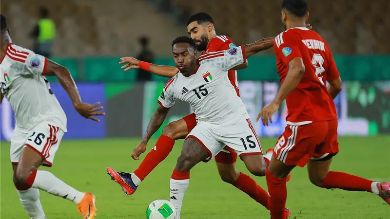 قبل صدام النهائي.. تاريخ مواجهات السعودية والإمارات في كأس الخليج