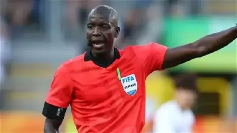 قبل مواجهة الجيش الرواندي.. ماذا يفعل الزمالك مع الحكم السنغالي عيسى سي؟