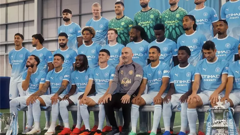 بعد الهاتريك أمام أيك أثينا.. فيل فودين يحصد جائزة الأفضل في دوري أبطال أوروبا