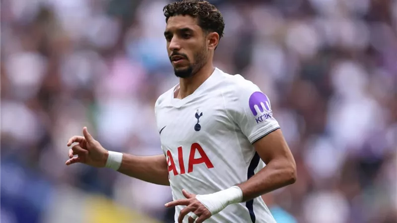 غرامة مالية ضد عمر مرموش بسبب سيارته الفارهة.. اعرف التفاصيل