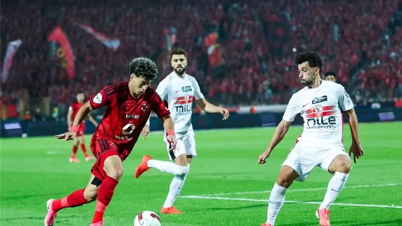 نجم الزمالك السابق ينتقد عبد الله السعيد: محتاح حد يشيله