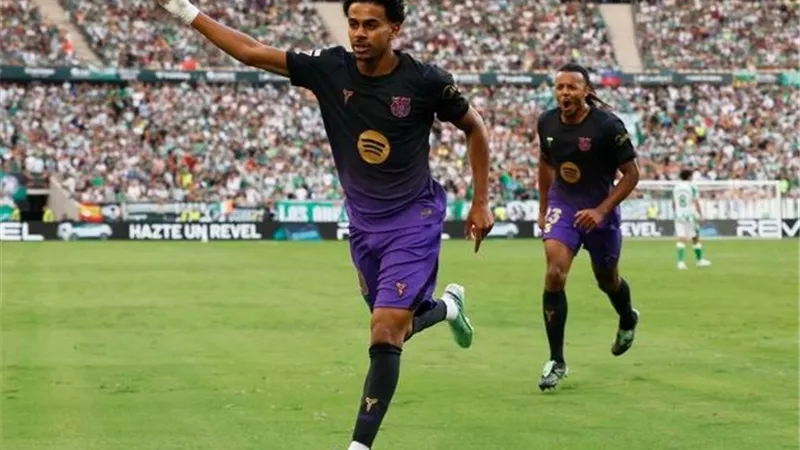 بالعلامة الكاملة.. برشلونة فليك يثير رعب ريال مدريد قبل الكلاسيكو 