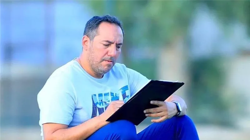 هيثم شعبان يحفز لاعبى أبو قير للأسمدة قبل مواجهة المصرى