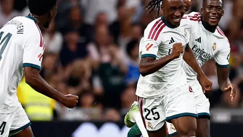 التشكيل الرسمي لمباراة ريال مدريد وإشبيلية في الدوري الإسباني