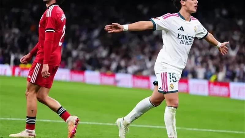 كيليان مبابي يقود ريال مدريد لاكتساح إشبيلية برباعية في الدوري الإسباني